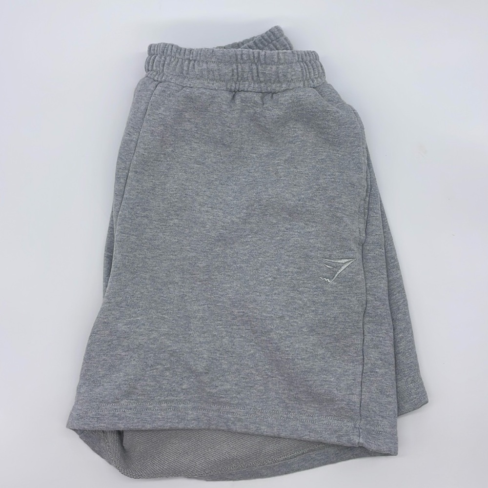 Gymshark rest day sweats shorts (Medium)